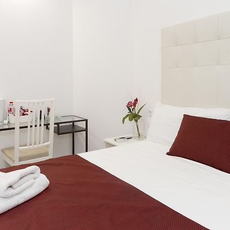 Brustar Sagrada Familia Hotel Barcelona Eksteriør billede