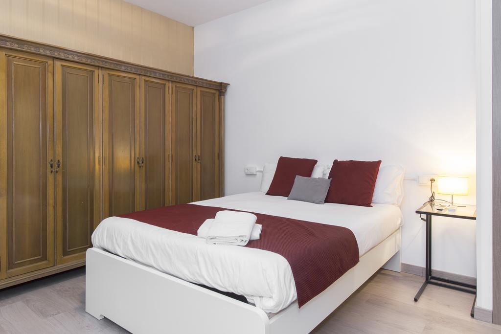 Brustar Sagrada Familia Hotel Barcelona Eksteriør billede